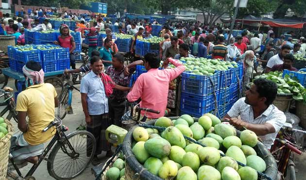 বানেশ্বরে জমে উঠেছে আমের হাট